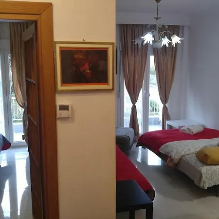 Apartment Hedonist Near The Sea Thessaloniki