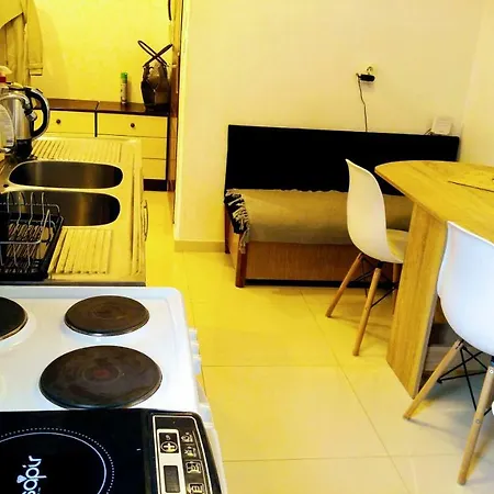 Apartment Hedonist Near The Sea